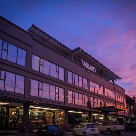 WIWO Hotel Bintulu Buitenkant foto