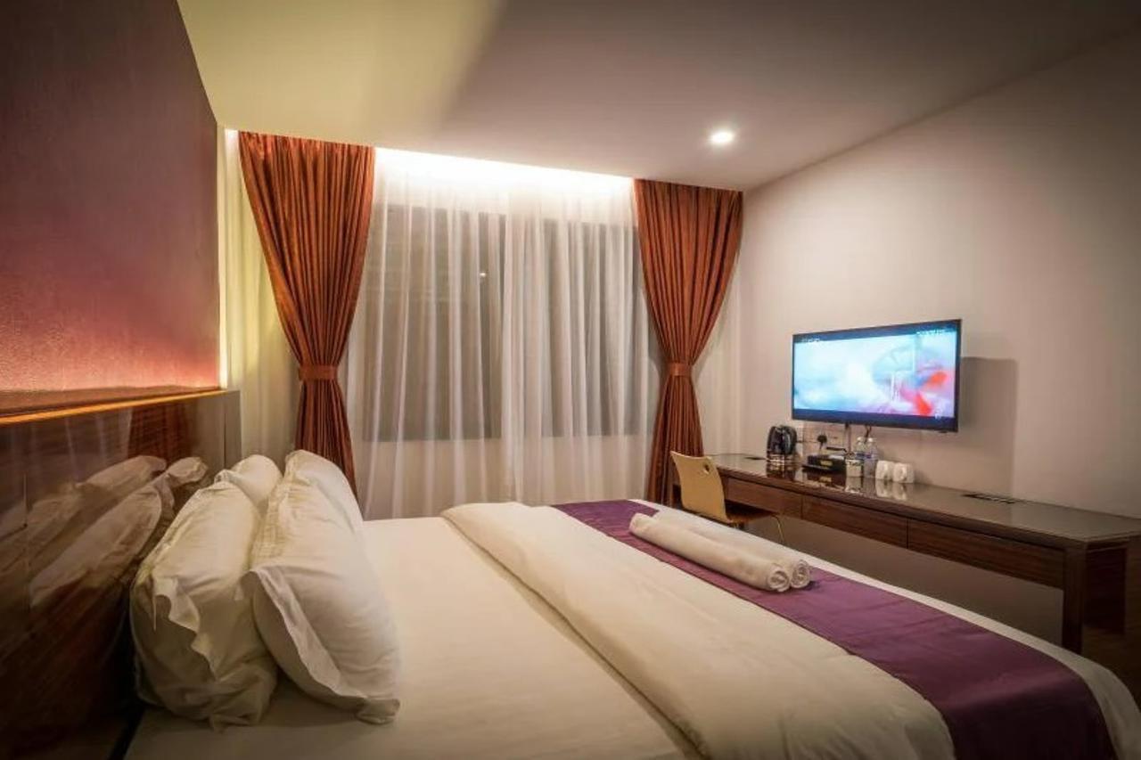 WIWO Hotel Bintulu Buitenkant foto