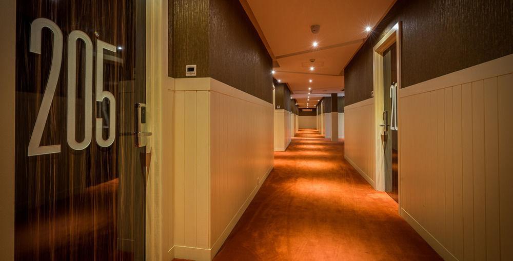 WIWO Hotel Bintulu Buitenkant foto