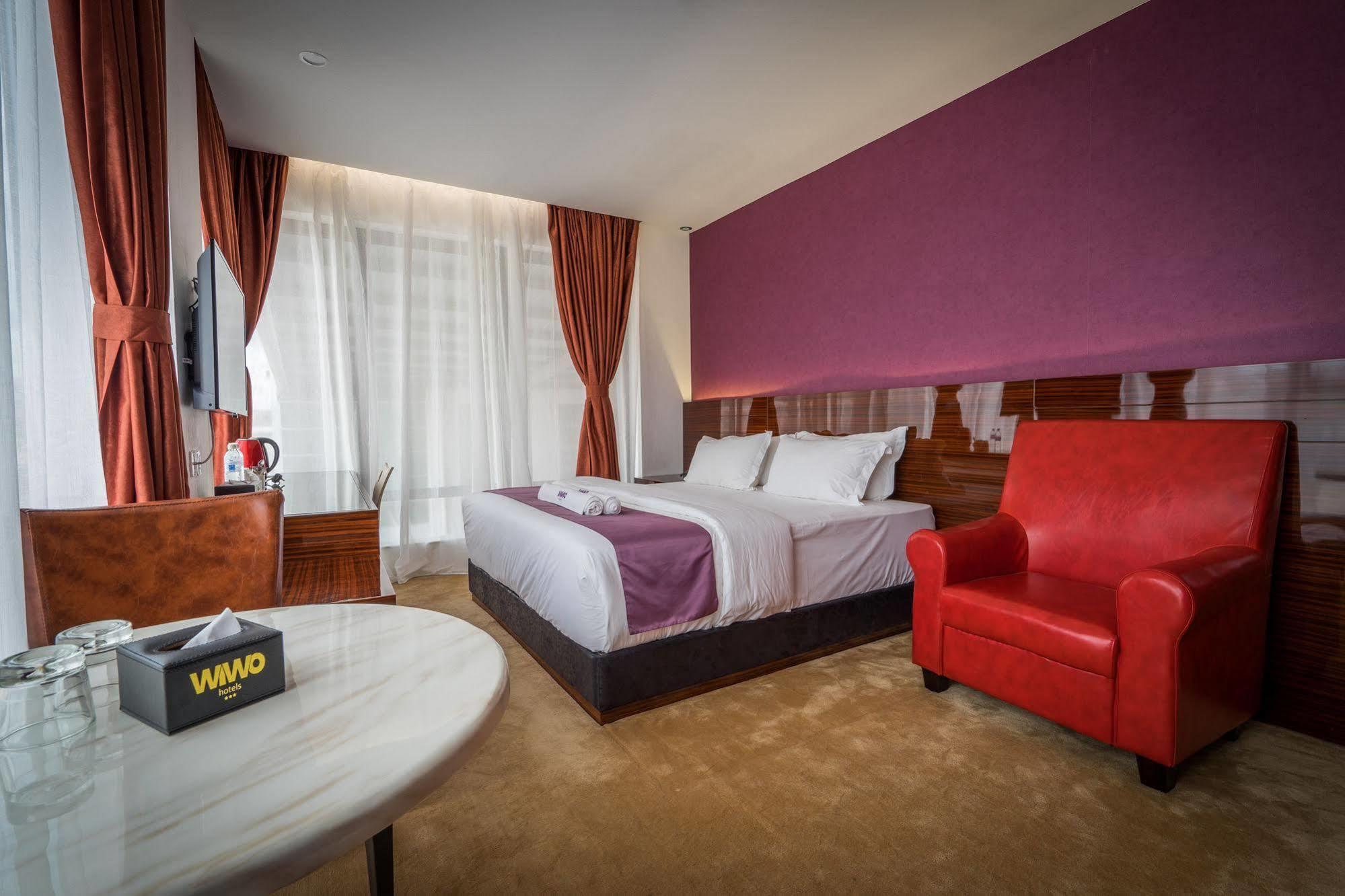 WIWO Hotel Bintulu Buitenkant foto