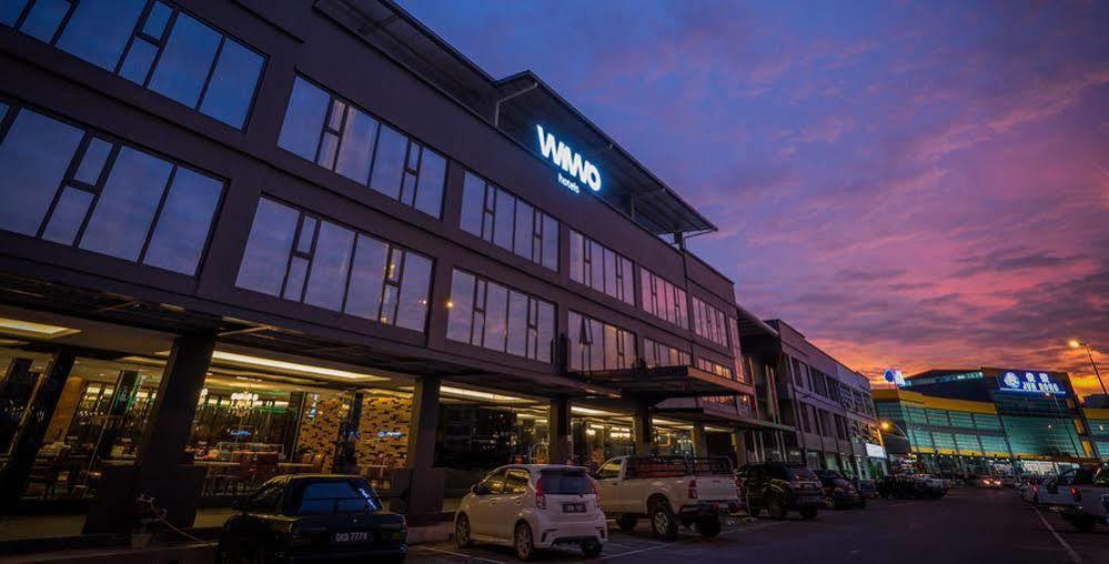 WIWO Hotel Bintulu Buitenkant foto